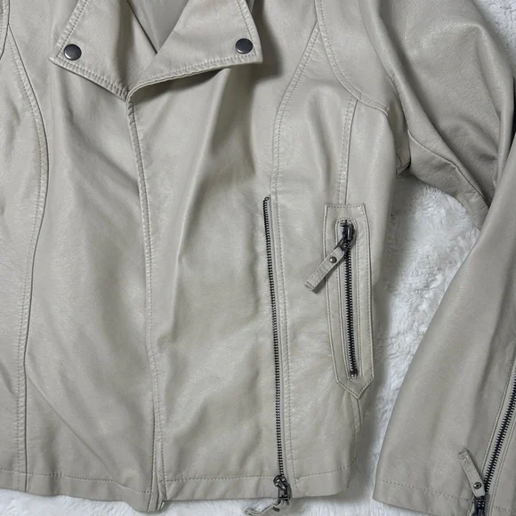 Max Studio Light Tan Leather Jacket - Picture 3 of 8